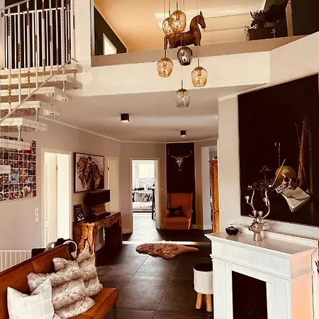 Holiday home Villenartiges Haus Nahe See